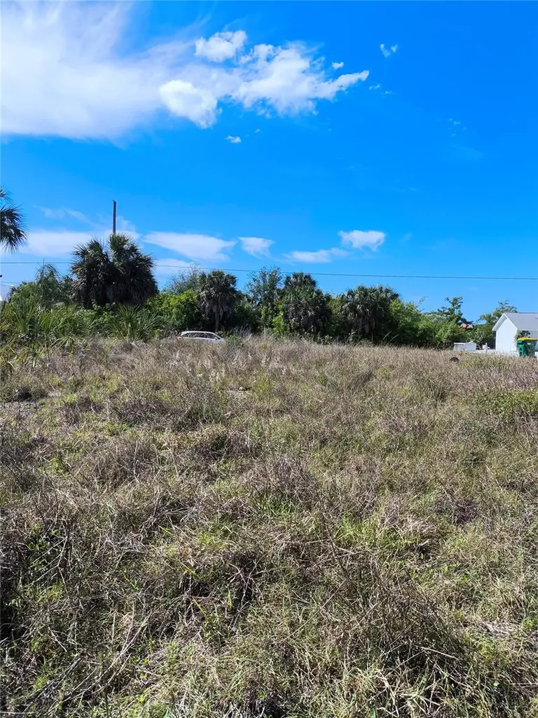 19170 New Haven Court Port Charlotte FL 33948