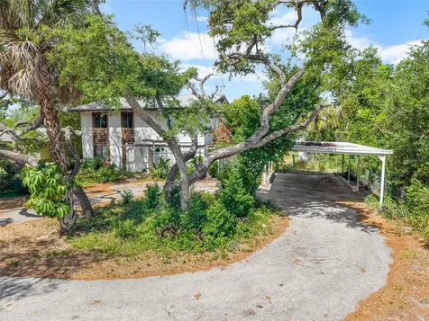 406 49th Street Bradenton FL 34209