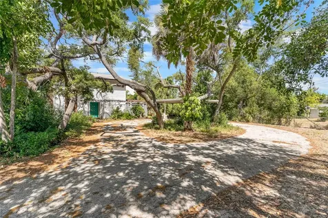 406 49th Street Bradenton FL 34209