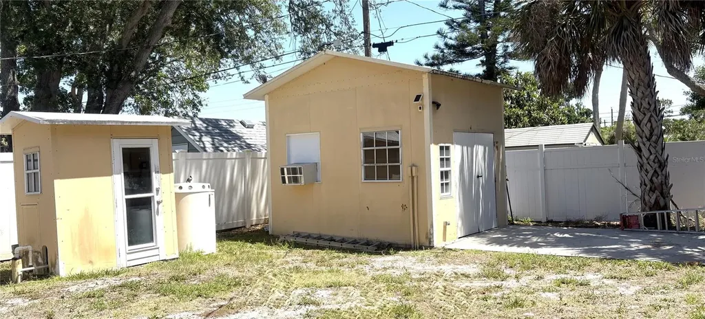 495 Burke Road Venice FL 34293