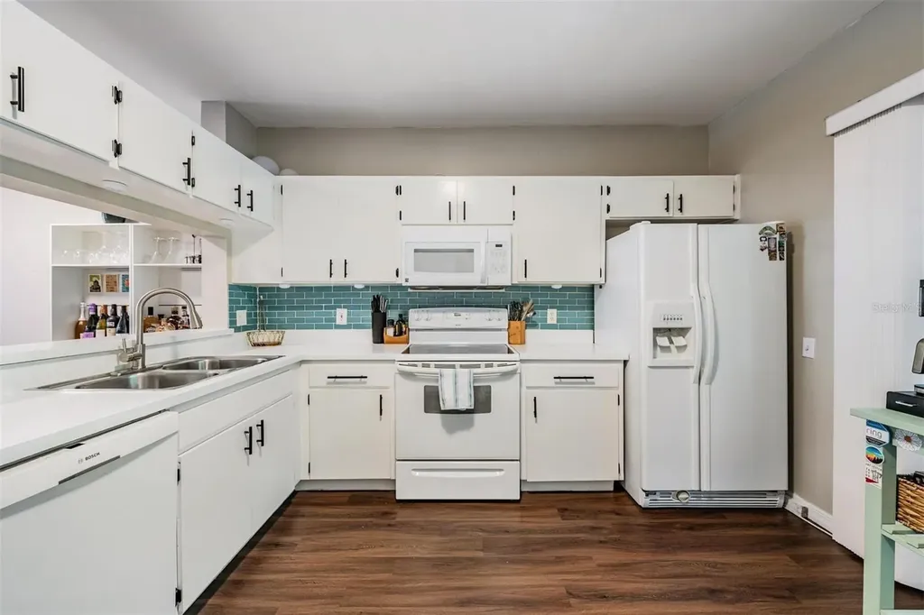 11332 Cayman Key Avenue Tampa FL 33624
