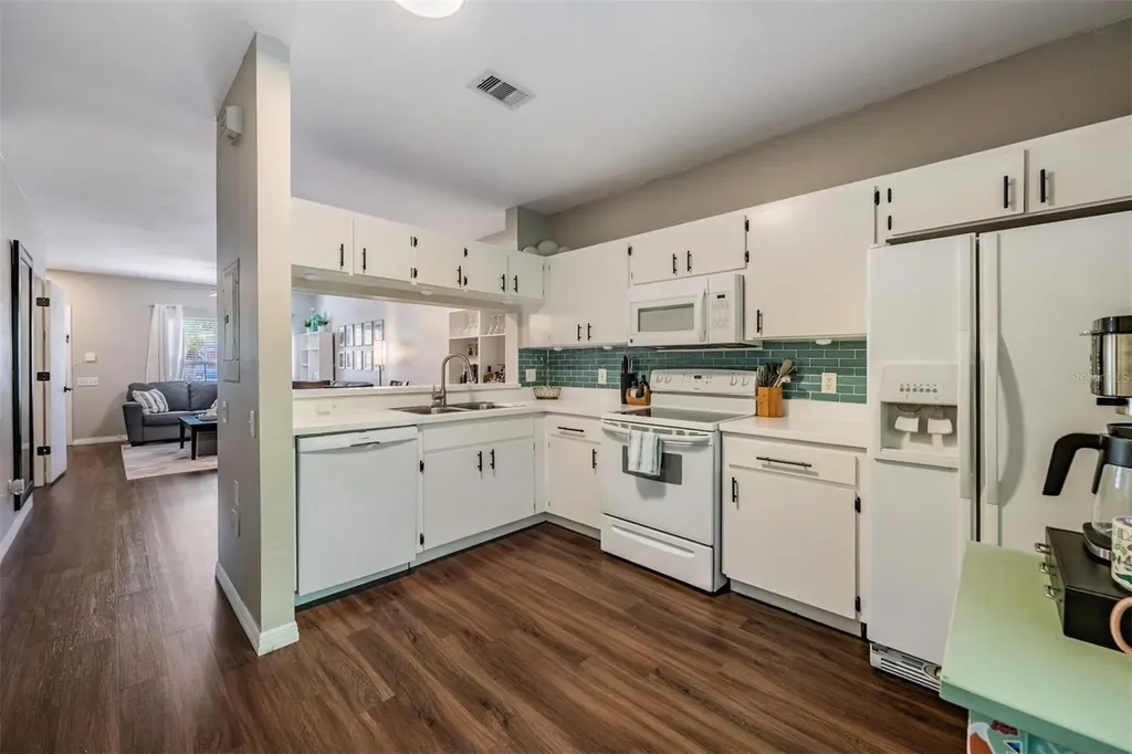 11332 Cayman Key Avenue Tampa FL 33624
