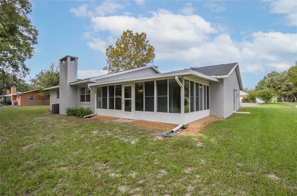 3211 S Rose Avenue Inverness FL 34450