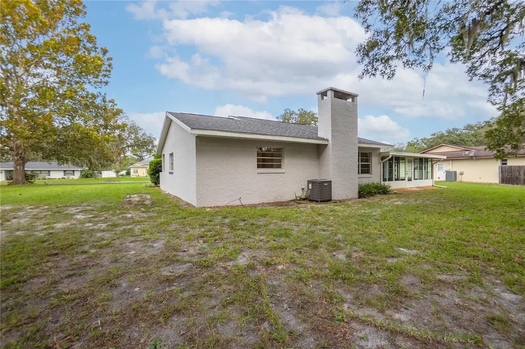 3211 S Rose Avenue Inverness FL 34450