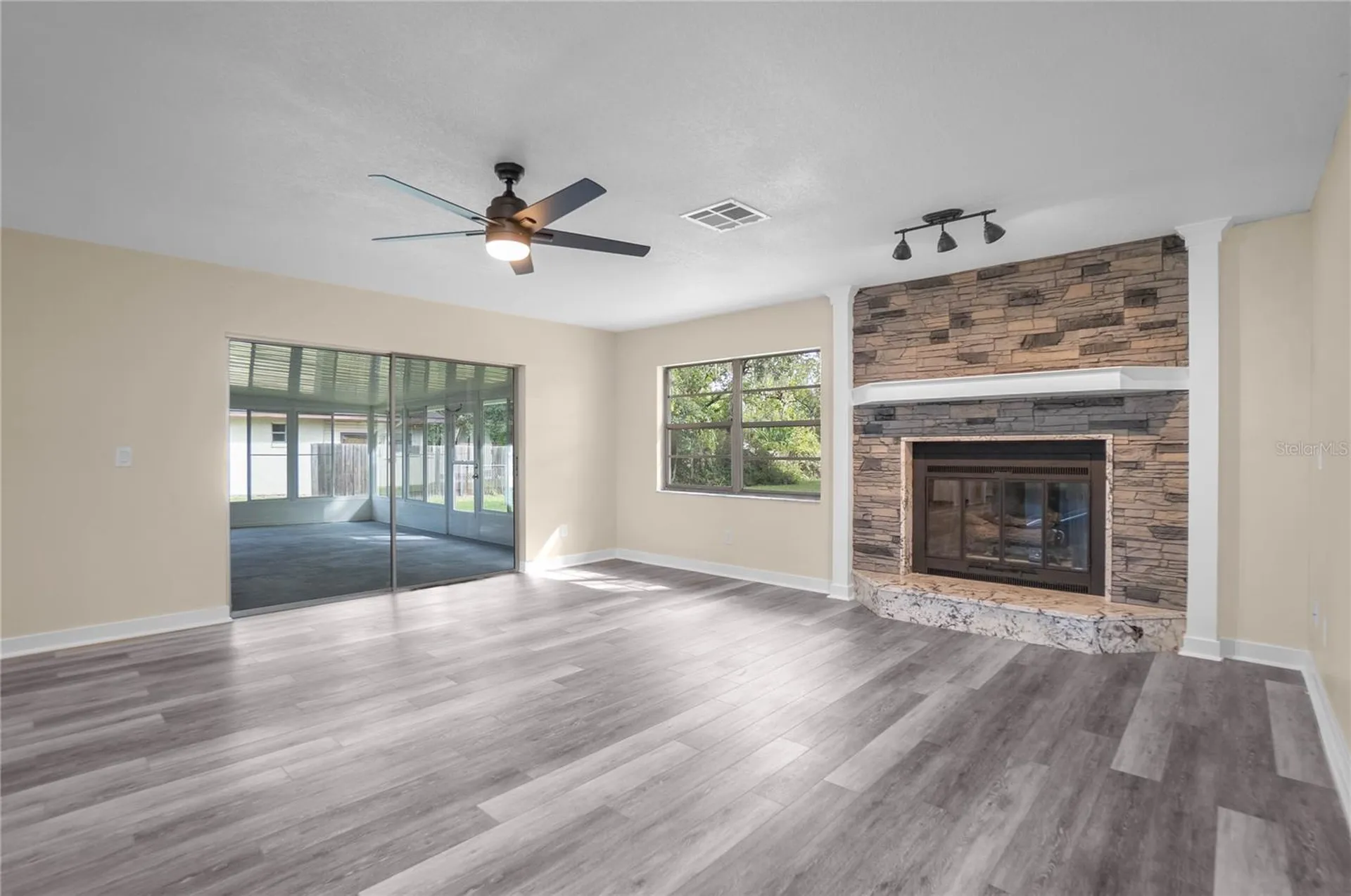 3211 S Rose Avenue Inverness FL 34450