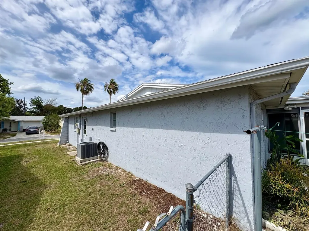 6041 13th Avenue New Port Richey FL 34653
