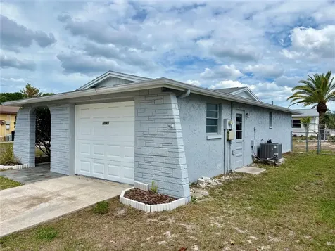6041 13th Avenue New Port Richey FL 34653