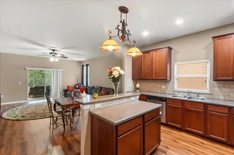 2721 Walden Woods Drive Plant City FL 33566