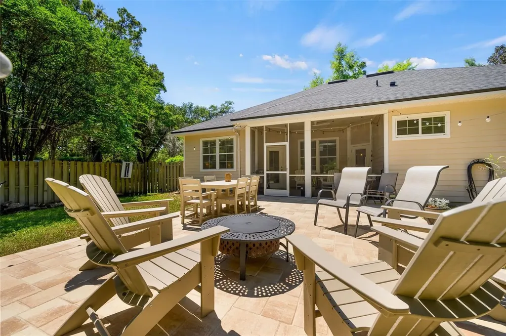2117 NW 144th Street Newberry FL 32669