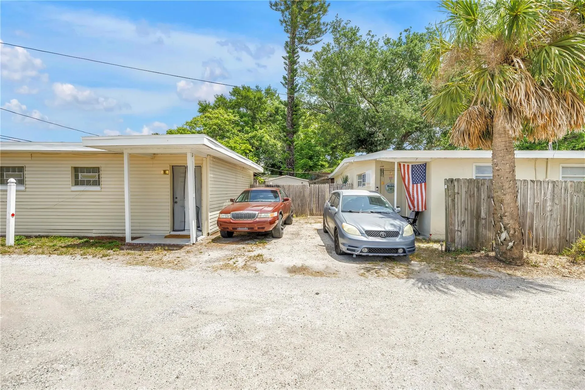 110 NE Monroe Circle N St Petersburg FL 33702