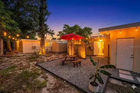 110 NE Monroe Circle N St Petersburg FL 33702