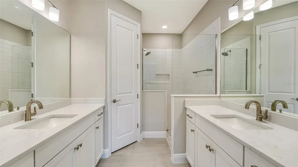 2316 Blue Mahoe Lane Sarasota FL 34240