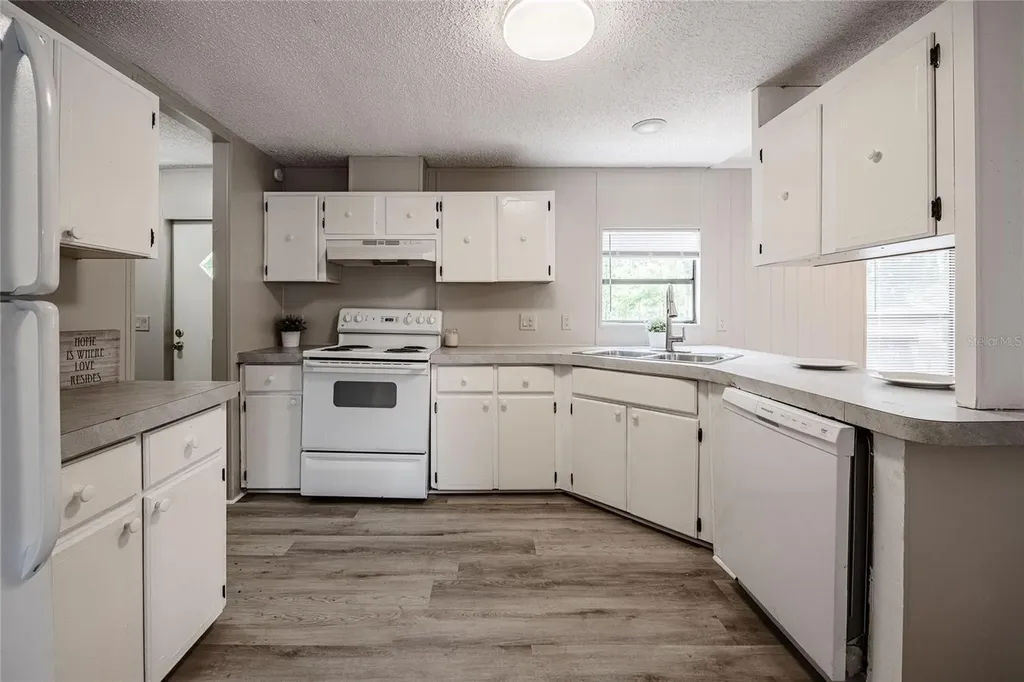 5106 Meadow Grove Trail Lakeland FL 33810