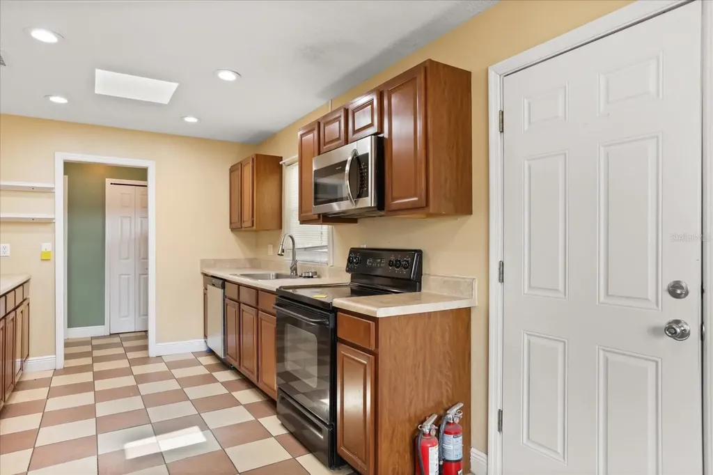 1739 Hinckley Road Orlando FL 32818