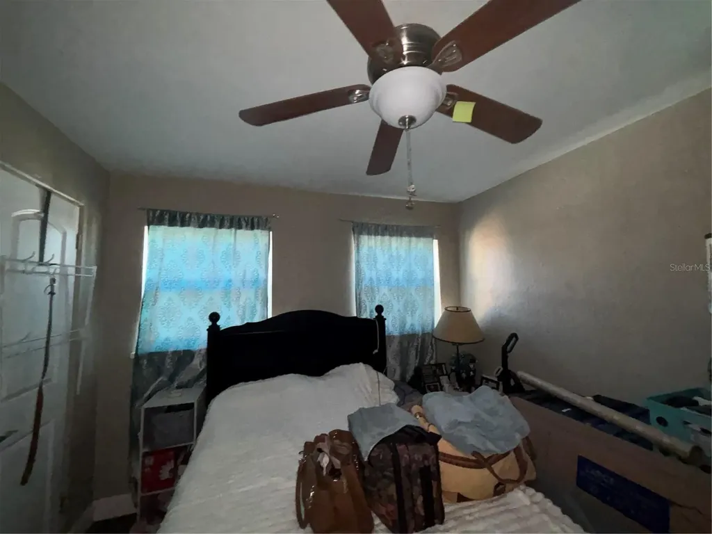 4327 43rd Avenue N St Petersburg FL 33714