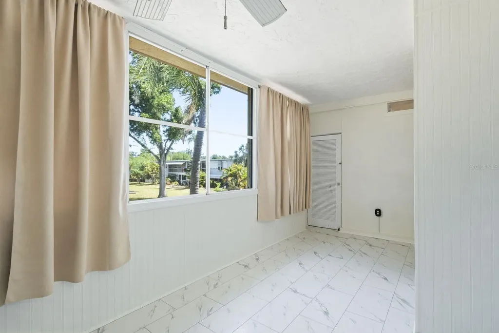 5593 40th Avenue N Kenneth City FL 33709