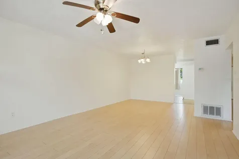5593 40th Avenue N Kenneth City FL 33709