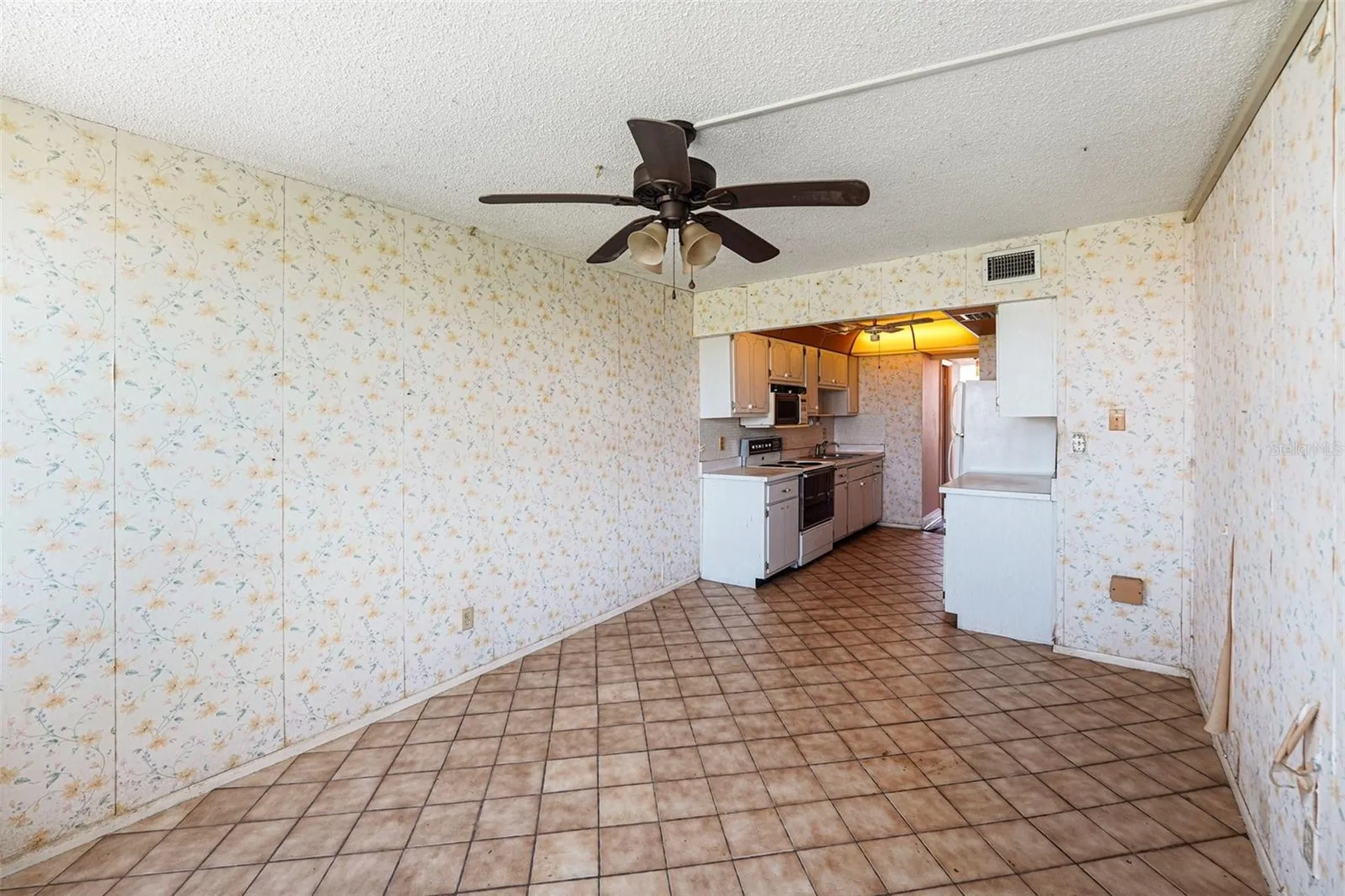 4715 Bay Street NE St Petersburg FL 33703