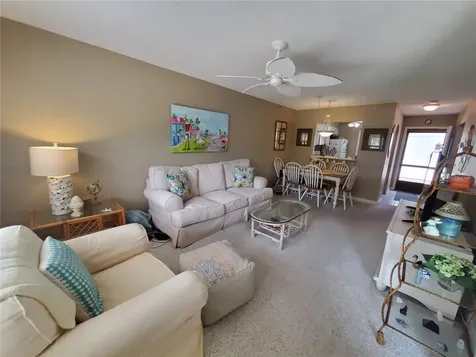1400 Arrowhead Circle W Clearwater FL 33759