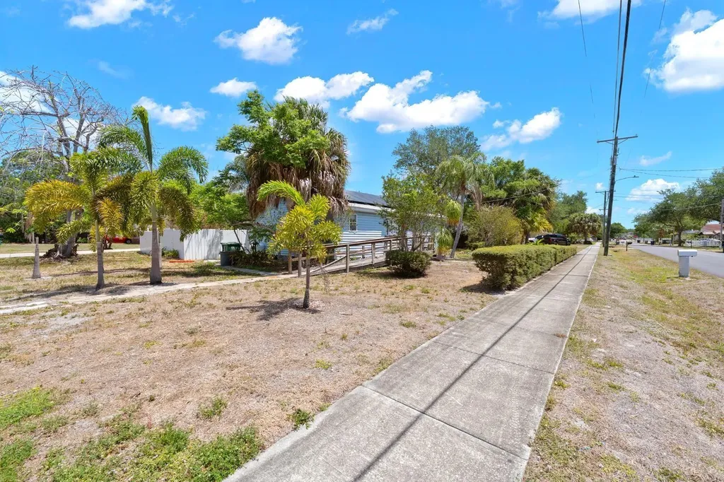 2915 W Ballast Point Boulevard Tampa FL 33611