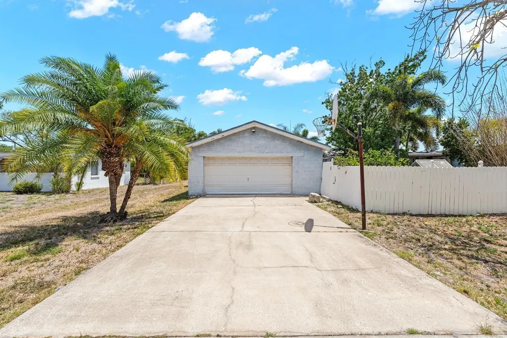 2915 W Ballast Point Boulevard Tampa FL 33611