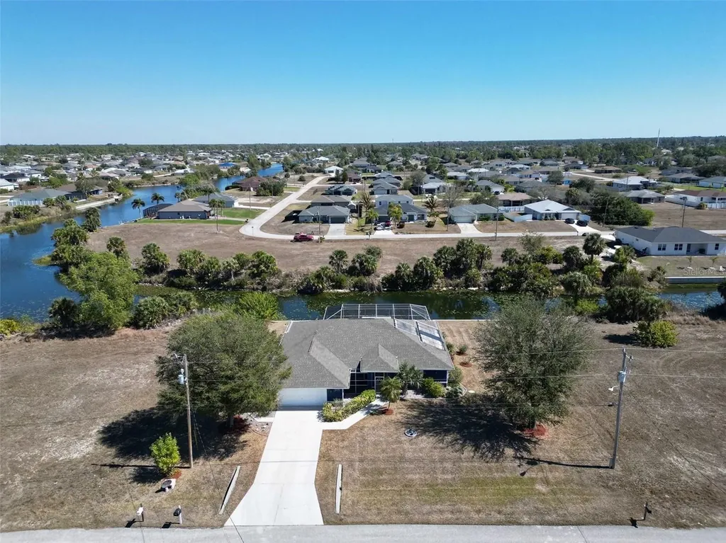 3775 NE 14th Place Cape Coral FL 33909