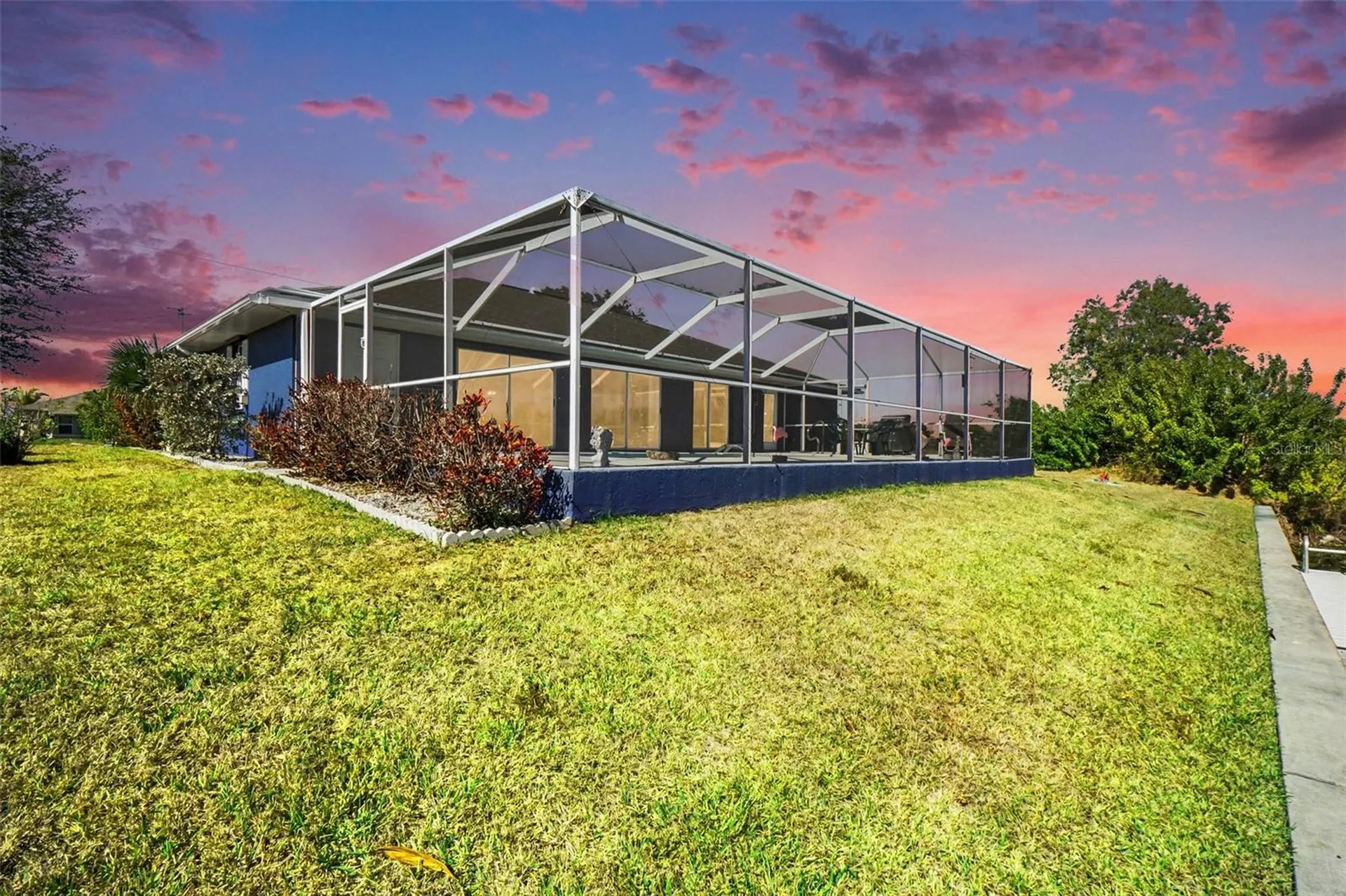 3775 NE 14th Place Cape Coral FL 33909