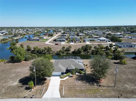 3775 NE 14th Place Cape Coral FL 33909