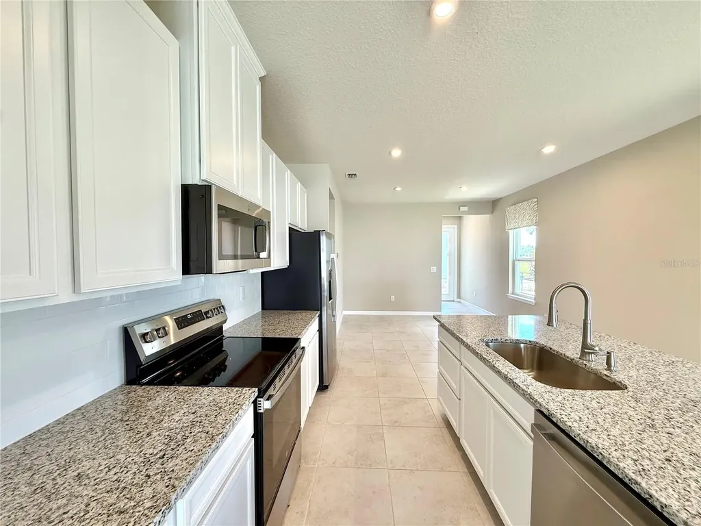 2467 White Ladyfish Road Wimauma FL 33598