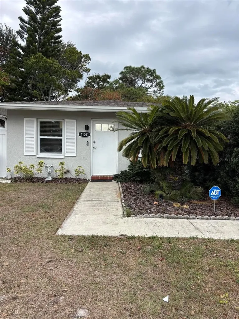 1105 Amble Lane Clearwater FL 33755