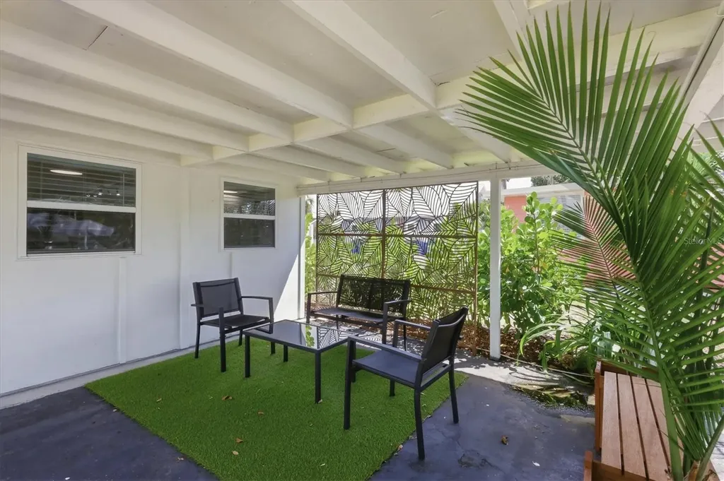 301 28th Street W Bradenton FL 34205