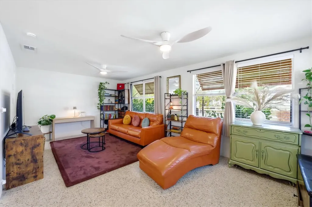 301 28th Street W Bradenton FL 34205