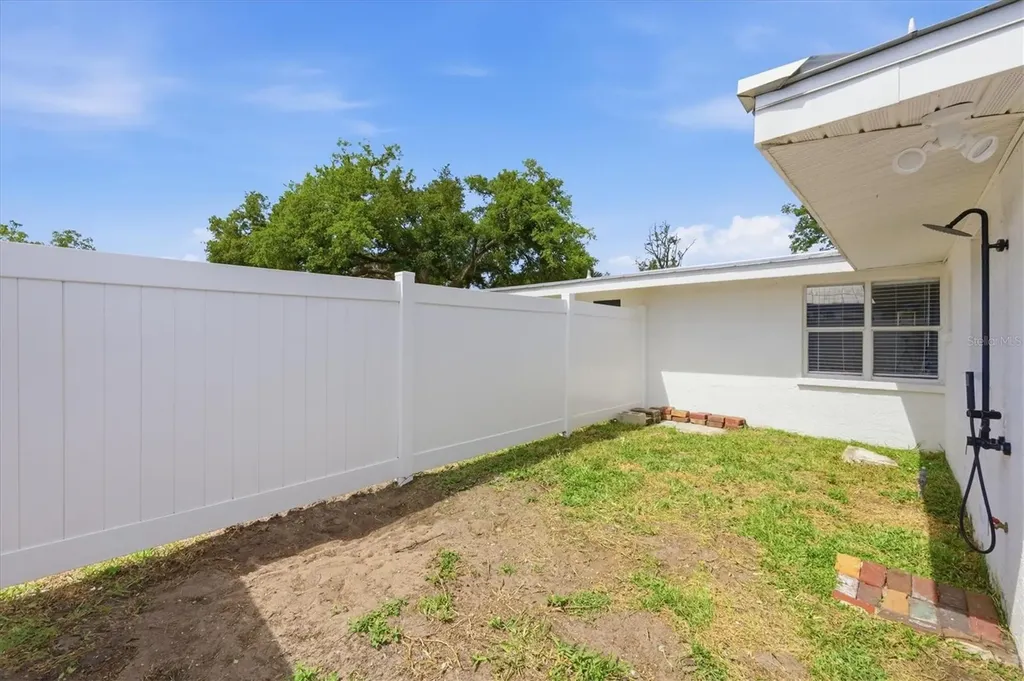 301 28th Street W Bradenton FL 34205