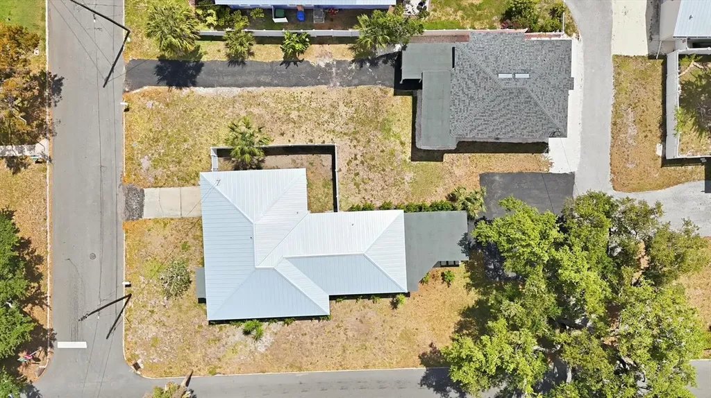 301 28th Street W Bradenton FL 34205