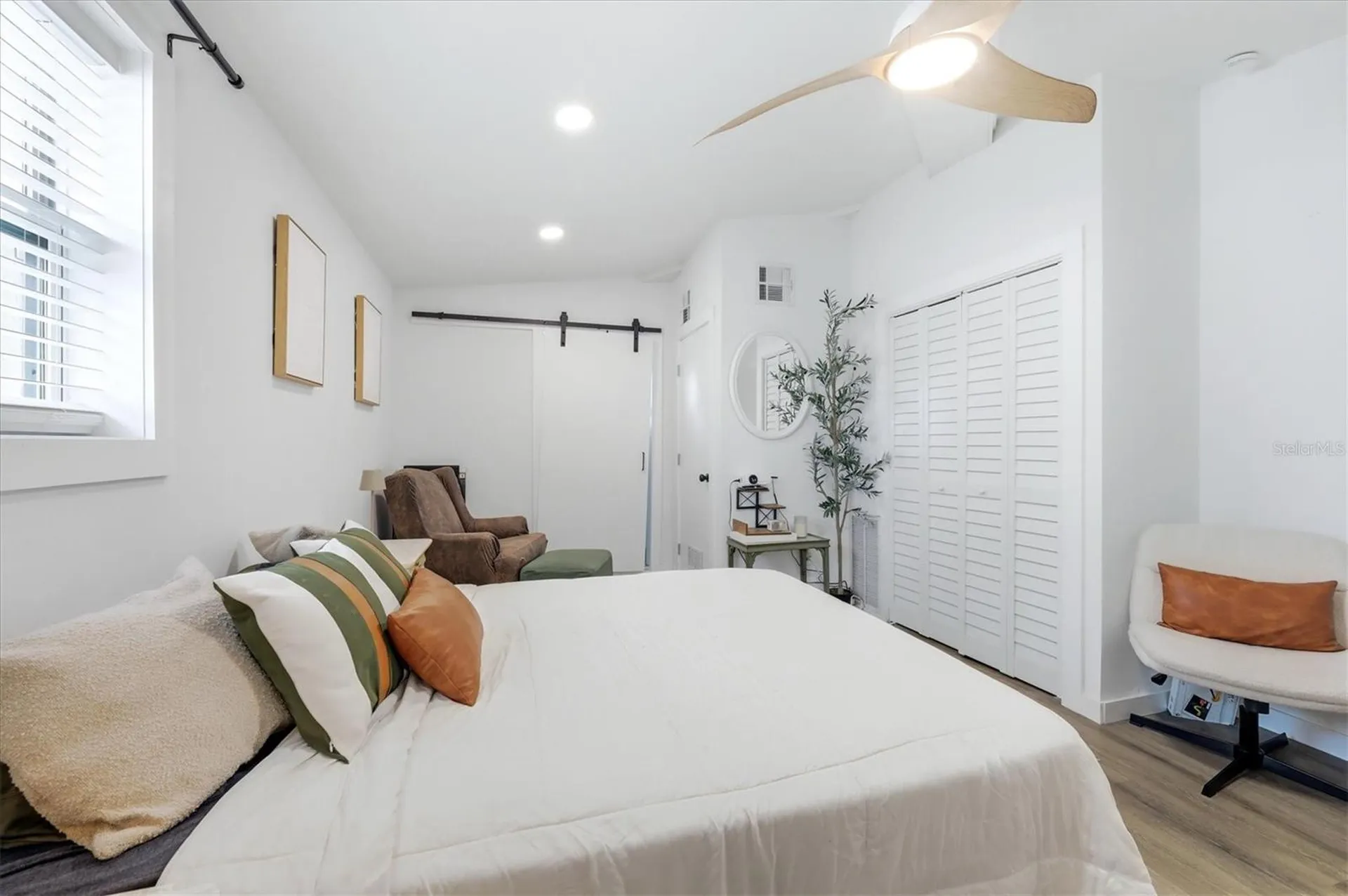 301 28th Street W Bradenton FL 34205