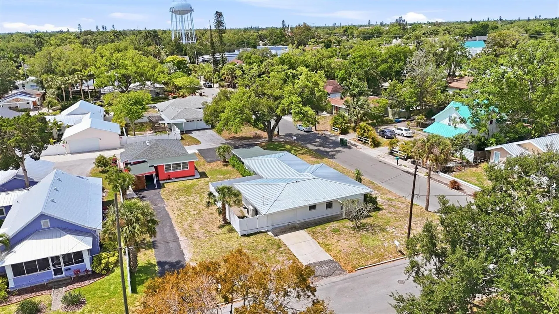 301 28th Street W Bradenton FL 34205