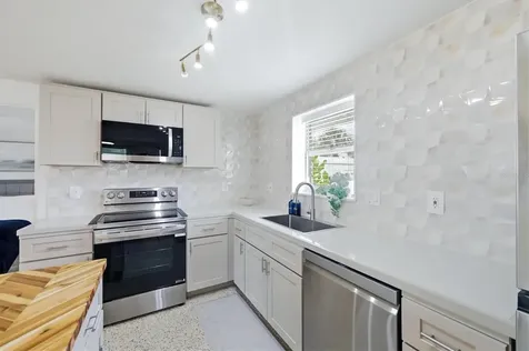 301 28th Street W Bradenton FL 34205
