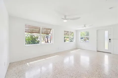 301 28th Street W Bradenton FL 34205