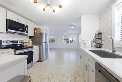 301 28th Street W Bradenton FL 34205