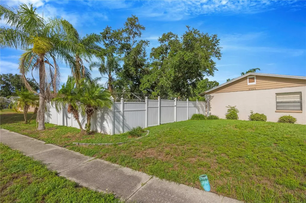 4953 Pennsbury Drive Tampa FL 33624