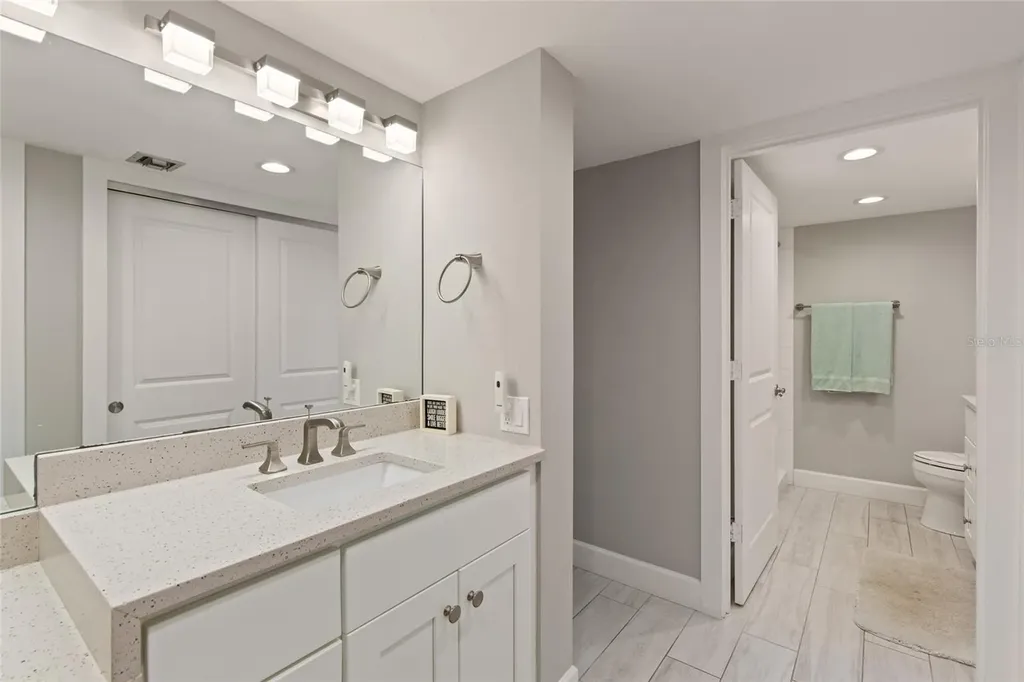 6266 Midnight Pass Road Sarasota FL 34242
