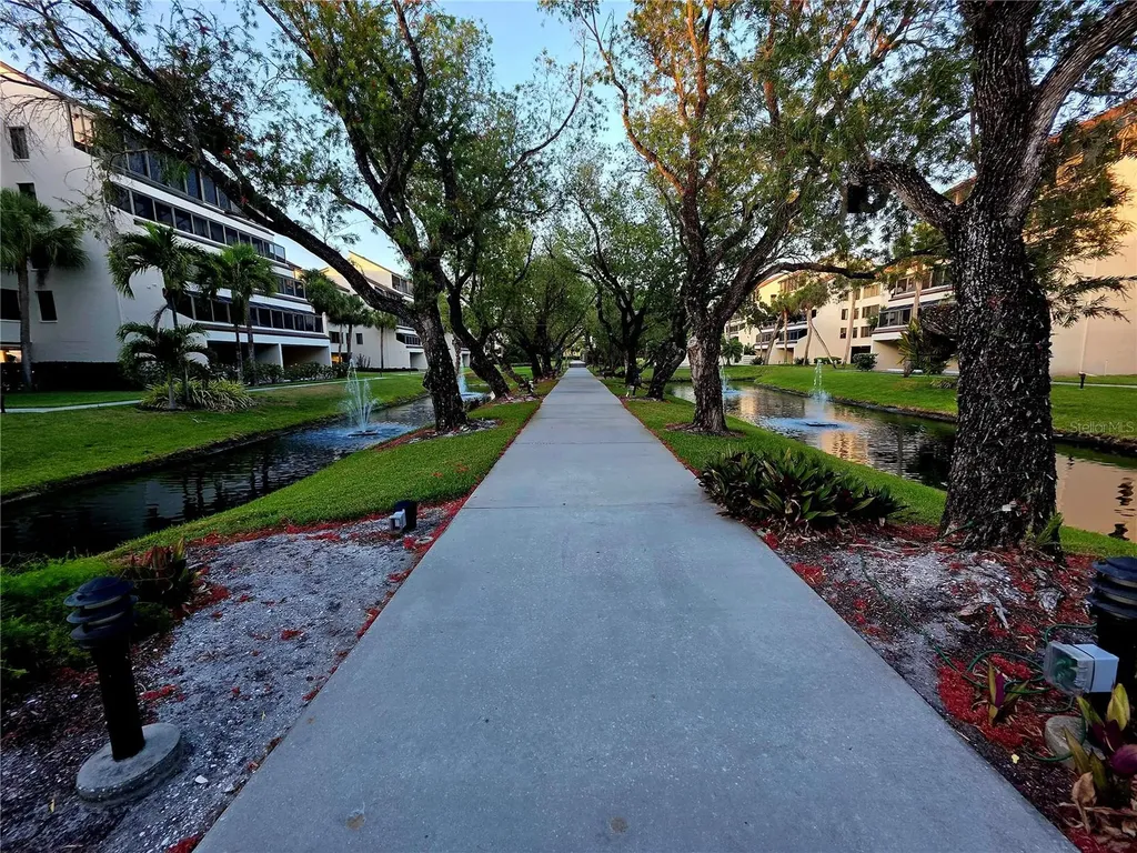 6266 Midnight Pass Road Sarasota FL 34242