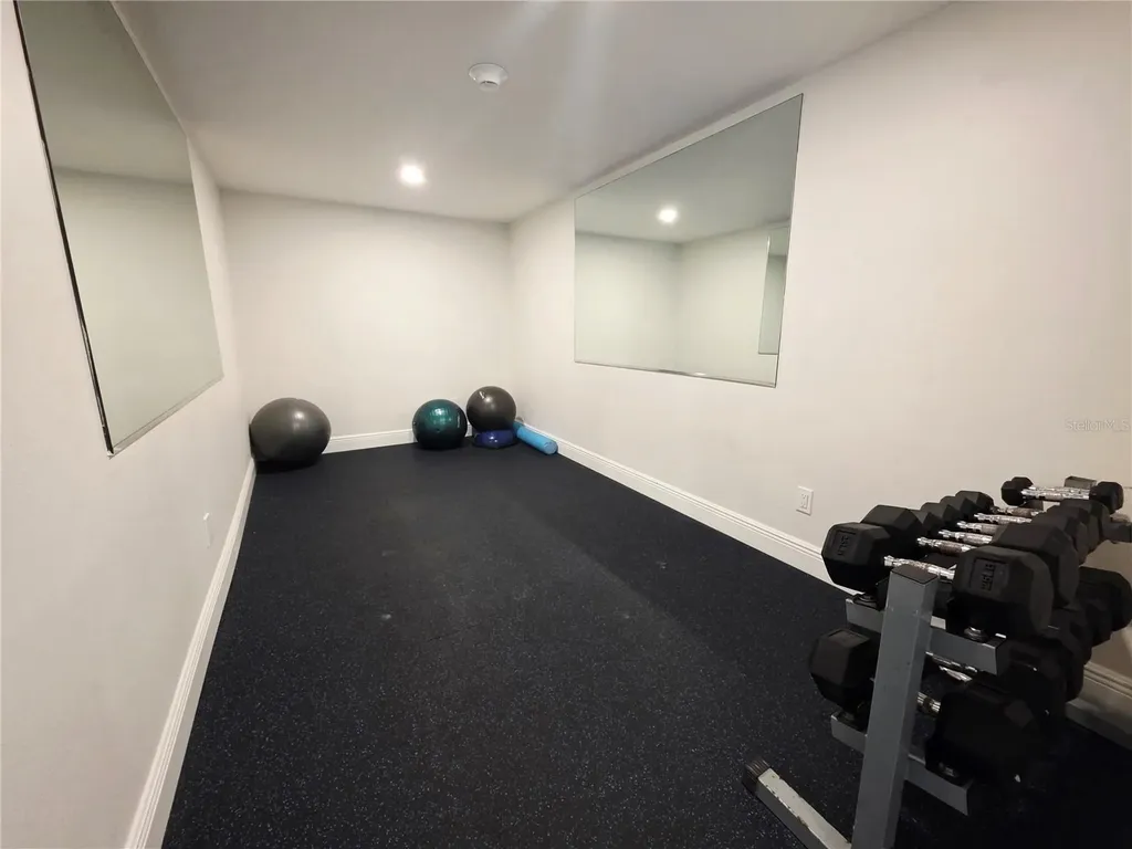 6266 Midnight Pass Road Sarasota FL 34242