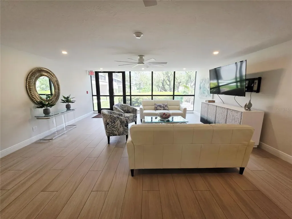 6266 Midnight Pass Road Sarasota FL 34242