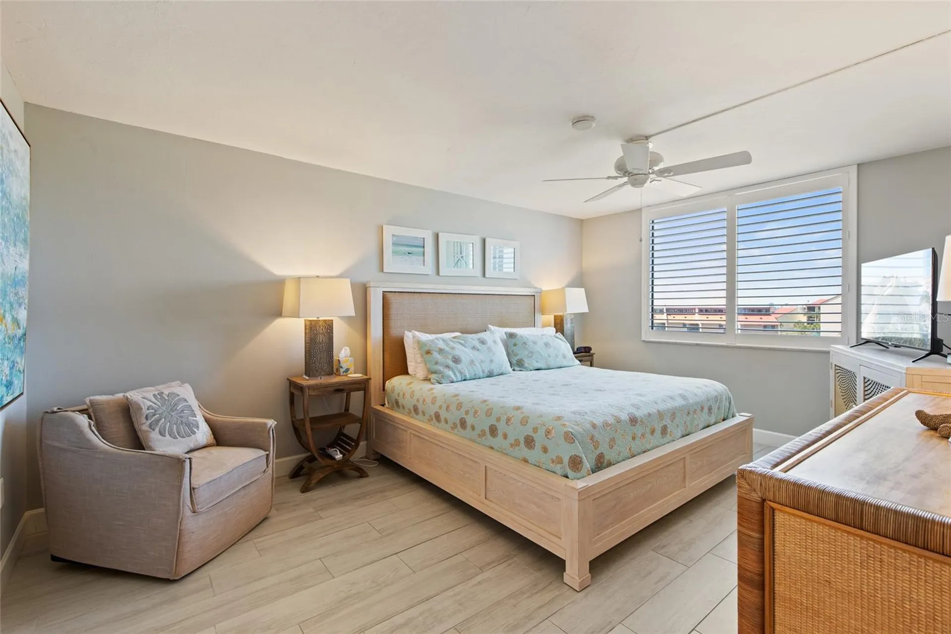 6266 Midnight Pass Road Sarasota FL 34242