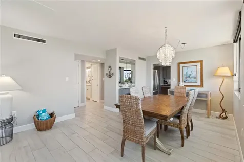 6266 Midnight Pass Road Sarasota FL 34242