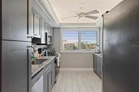 6266 Midnight Pass Road Sarasota FL 34242