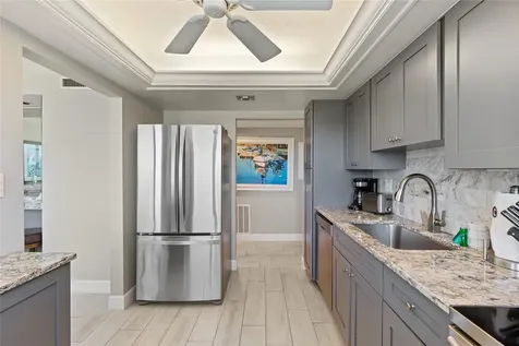 6266 Midnight Pass Road Sarasota FL 34242