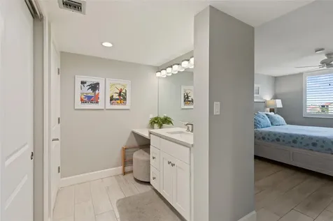 6266 Midnight Pass Road Sarasota FL 34242