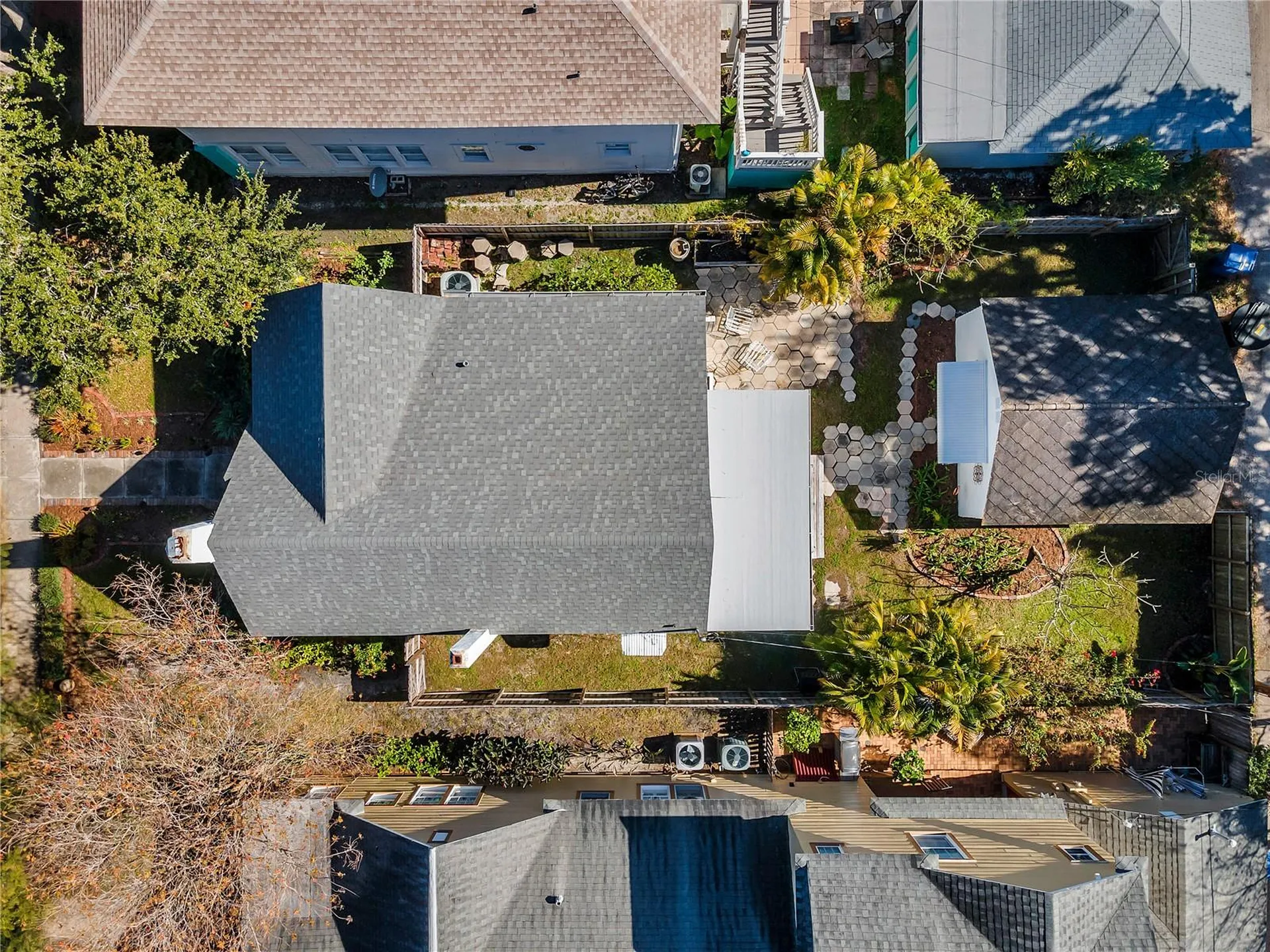 316 18th Avenue NE St Petersburg FL 33704